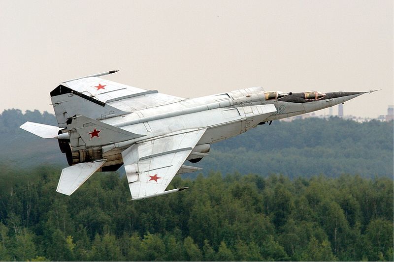 800px-Russian_Air_Force_MiG-25.jpg