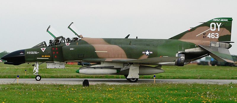 800px-F-4_Phantom_II_Collings_Foundation.jpg