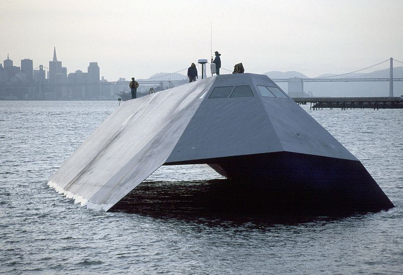 800px-US_Navy_Sea_Shadow_stealth_craft.jpg