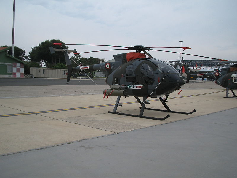 800px-Aeronautica_Militare_Breda_Nardi_NH-500E2.jpg