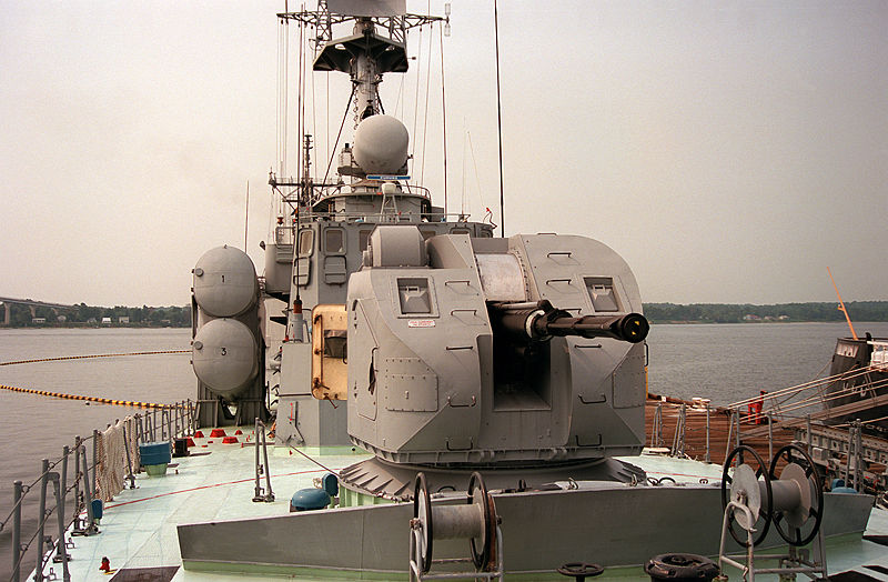 800px-Hiddensee_AK-176_gun.jpg