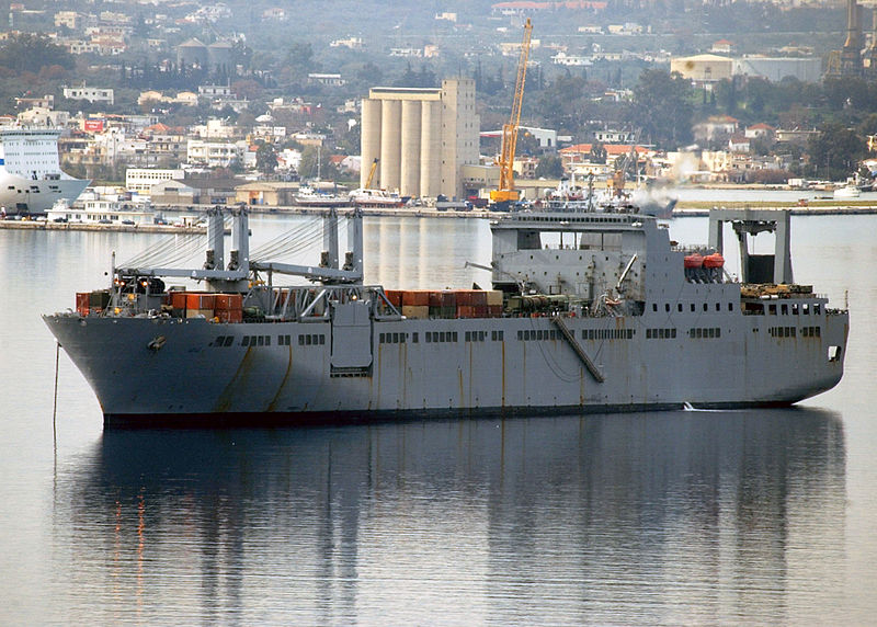 800px-USNS_Bob_Hope_%28T-AKR_300%29_at_anchorage_in_Souda_harbor.jpg