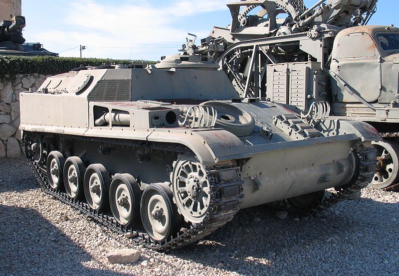 800px-AMX-VCI-latrun-2.jpg
