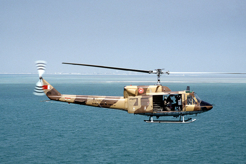 800px-Agusta-Bell_212_Bahrain_Air_Force_1991.JPEG