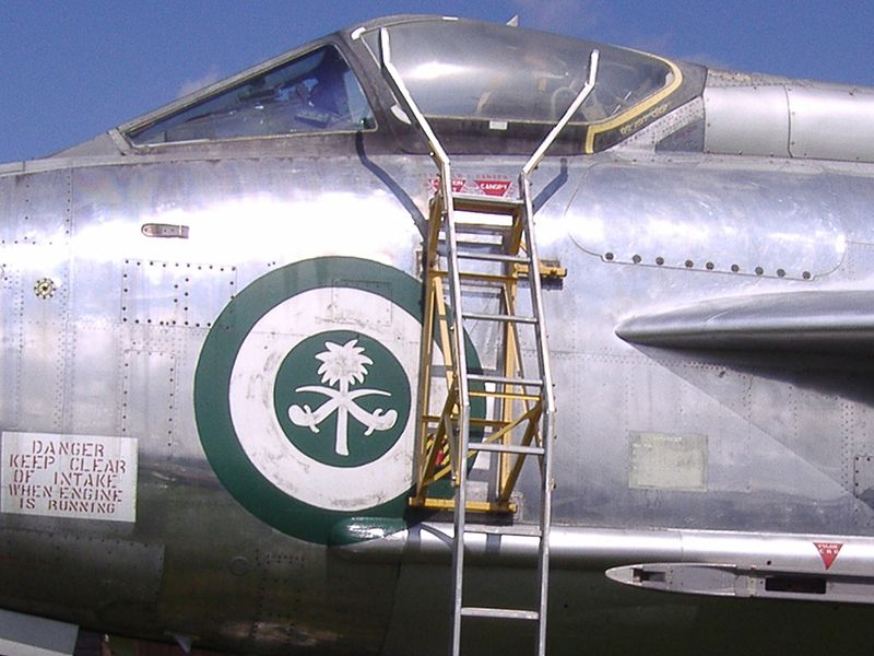 800px-English_Electric_Lightning_at_Norwich_Aviation_Mus_28Aug07.JPG