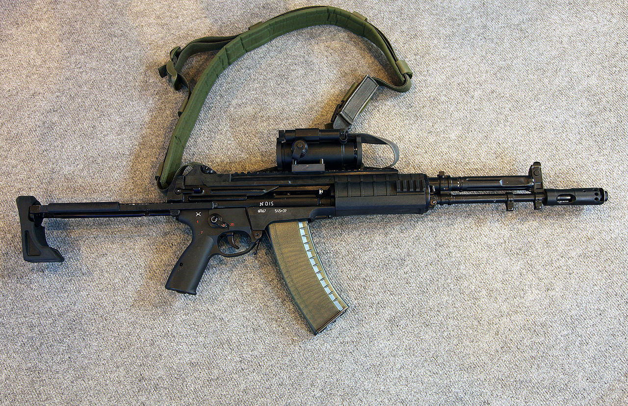 1280px-5.45mm_assault_rifle_A-545_-_Oboronexpo2014part4-11.jpg
