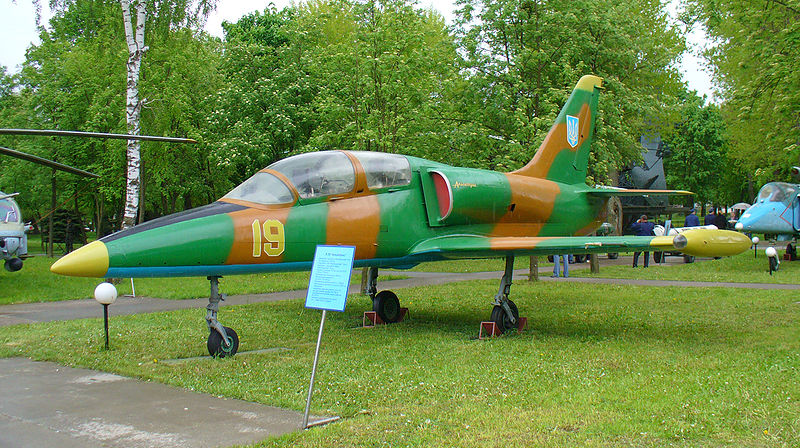 800px-L-39_Albatros_2008_G1.jpg
