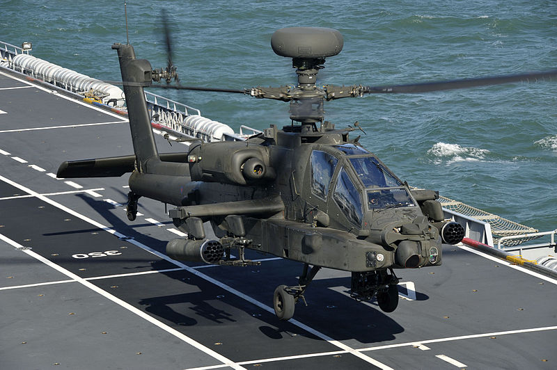 800px-Apache_Attack_Helicopter_Takes_Off_from_HMS_Ocean_MOD_45150676.jpg