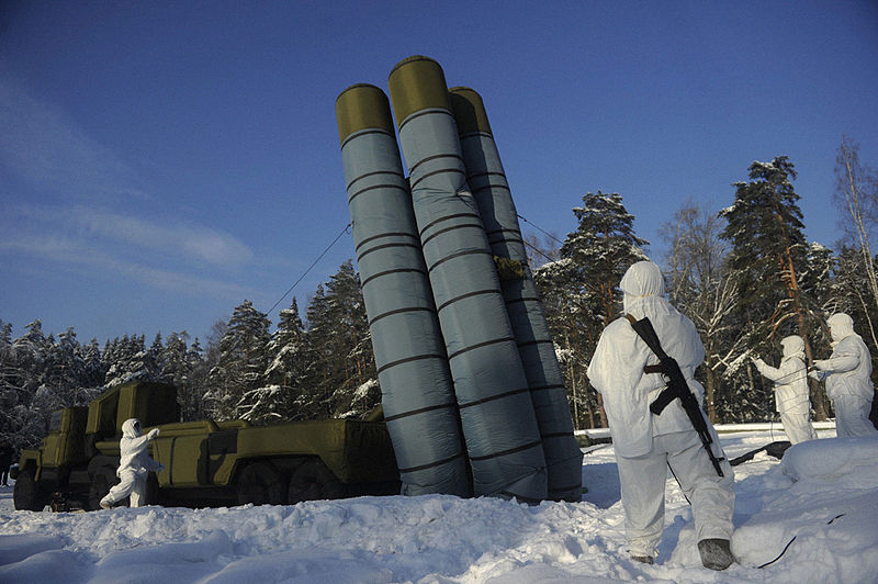 800px-RIAN_archive_842938_Military_exercises_of_Guards_Engineer_Brigade_and_Engineer_Camouflage_Regiment_of_Russian_army.jpg