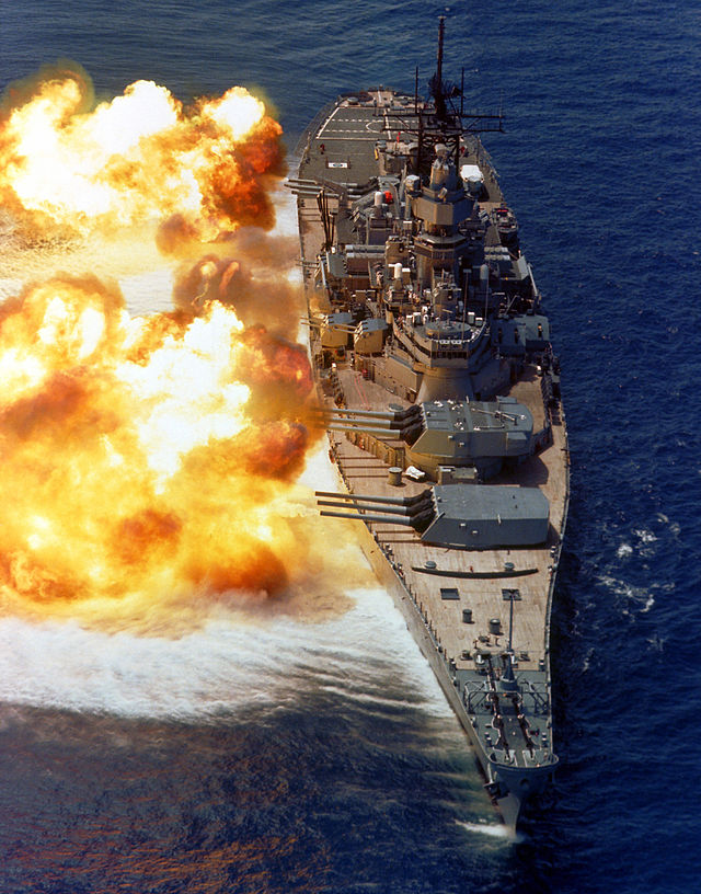 640px-BB61_USS_Iowa_BB61_broadside_USN.jpg