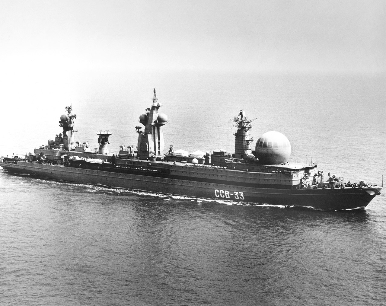1280px-Soviet_command_ship_SSV-33.jpg