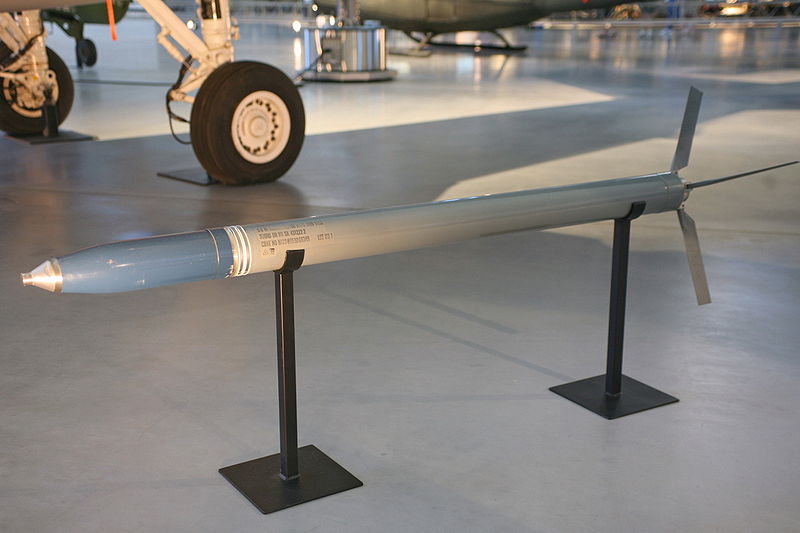 800px-Zuni_unguided_rocket.jpg