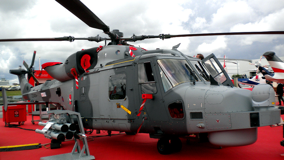 120711144916_farnborough2_air_show_1_976x549_bbc_nocredit.jpg
