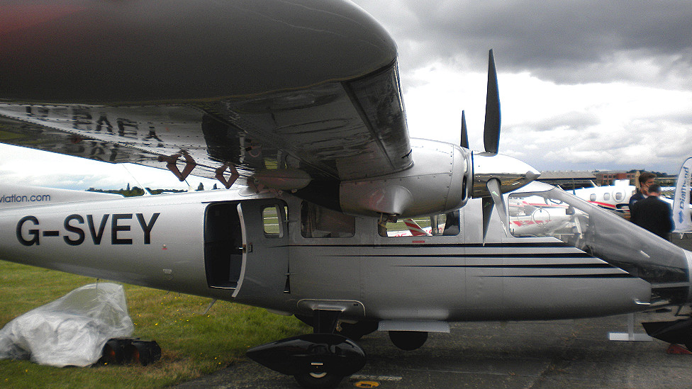 120711145228_farnborough2_air_show_2_976x549_bbc_nocredit.jpg