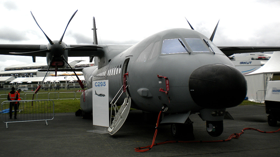 120711150713_farnborough2_air_show_8_976x549_bbc_nocredit.jpg