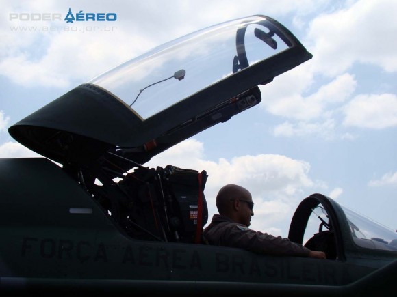 www.aereo.jor.br