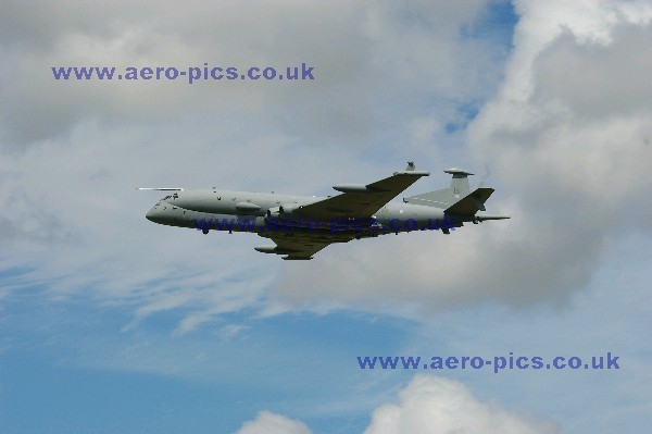 Nimrod%20MRA%20Mk.4%20ZJ518%20Fairford%2014072007%20D025-21.jpg