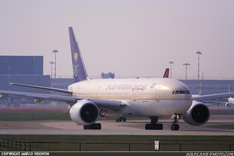 MXP-Saudi-Arabian-Airlines-Boeing-777-268ER-0002.jpg