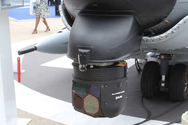 FLIR_Star_SAFIRE_380-HDc_Caracal_Paris_Airshow_2015.jpg