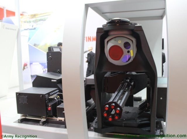 IDEF_2015_Oto_Melara_showcases_for_the_first_time_its_20_mm_Gunship_air_to_ground_gun_system_640_002.jpg