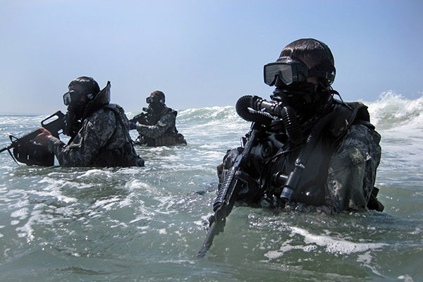 special-forces-divers.jpg