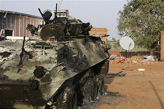 Nigerian_Piranha_I_Grizzly_wheeled_armoured_vehicle_news_021007_003.jpg