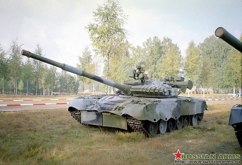 T-80BV_Main_Battle_Tank_Russia_07.jpg