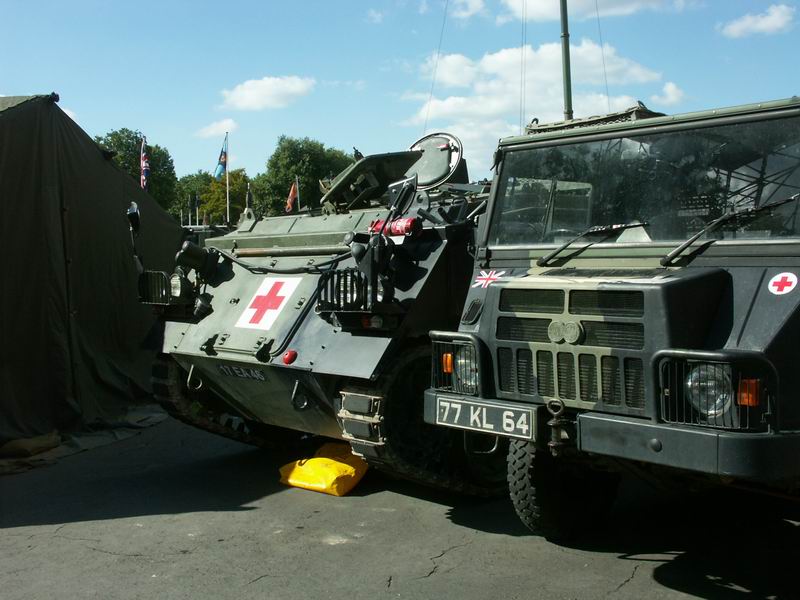 FV432_Ambulance_ArmyRecognition_01.JPG