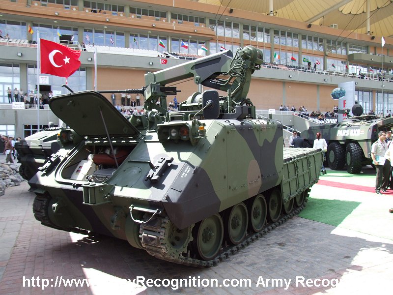 FNSS_ACV-S_TLC_Turkey_IDEF_2007_001.jpg
