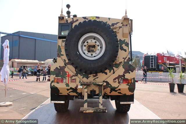 RG21_4x4_mine_protected_vehicle_personnel_carrier_BAE_Systems_South_Africa_007.jpg