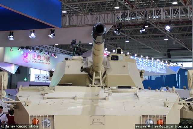 ST1_8x8_tank_destroyer_AirShow_China_2014_International_defense_aviation_aerospace_exhibition_Zhuhai_001.jpg