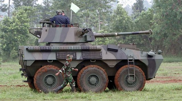 Badak_6x6_fire_support_armoured_vehicle_90mm_turret_CMI_Defence_Pindad_Indonesia_Indonesian_army_001.jpg