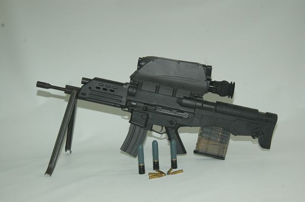 K11_advanced_individual_weapon_system_assault_rifle_s_and_t_daewoo_South_Korea_Korean_600.jpg