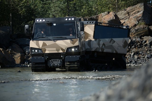 BAE_exhibits_its_new_BvS10_Beowulf_all-terrain_vehicle_at_DSA_2016_640_003.jpg