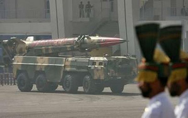 Shaheen-II_missile_vehicle_system_Pakistani_army_23032008_news_002.jpg