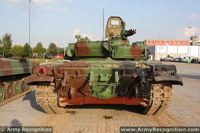 PT-91_main_battle_tank_Poland_Polish_army_defense_industry_military_technology_021.jpg