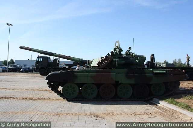 PT-91_main_battle_tank_Poland_Polish_army_defense_industry_military_technology_023.jpg