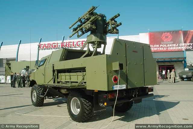 Poprad_Zubr_P_anti-aicraft_mobile_GROM_missile_launcher_Kobra_air_defense_system_Poland_Polish_army_002.jpg