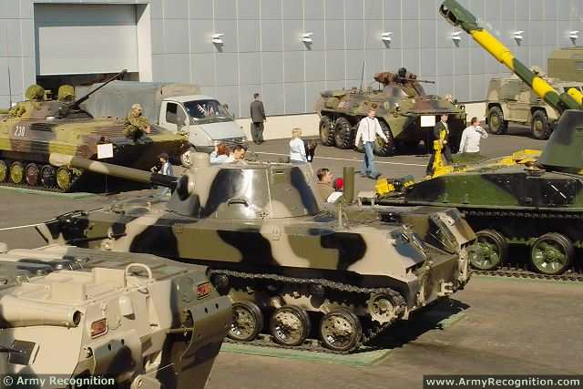 2S9_Nona-S_SO-120_120mm_self-propelled_mortar_carrier_tracked_armoured_vehicle_Russia_Russian_army_008.jpg
