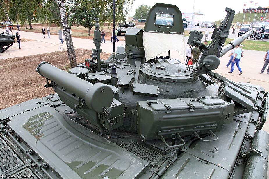 T-72B4_T-72B3M_main_battle_tank_MBT_Russia_Russian_army_military_equipment_defense_industry_details_925_002.jpg