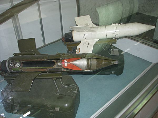 AT-3_sagger_9K11_Malyutka_anti-tank_missile_Russia_Russian_army_Defence_industry_004.jpg