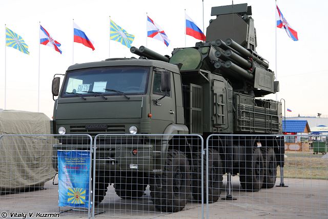 Pantsir-S2_Pantsyr-S2_air_defense_missile_system_anti-aircraft_gun_Russia_Russian_army_640_001.jpg