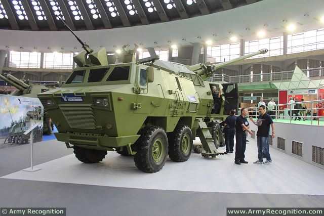 M03_Nora_B-52_K-I_155mm_8x8_truck_mounted_artillery_system_howitzer_YugoImport_Serbia_Serbian_defense_industry_003.jpg