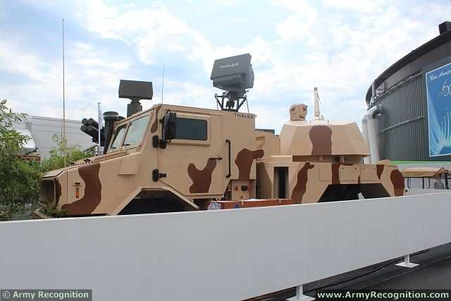 RapidFire_40_mm_6x6_multi-role_self-propelled_ground_based_gun_missiles_anti-aircraft_systems_Thales_France_French_defense_industry_004.jpg