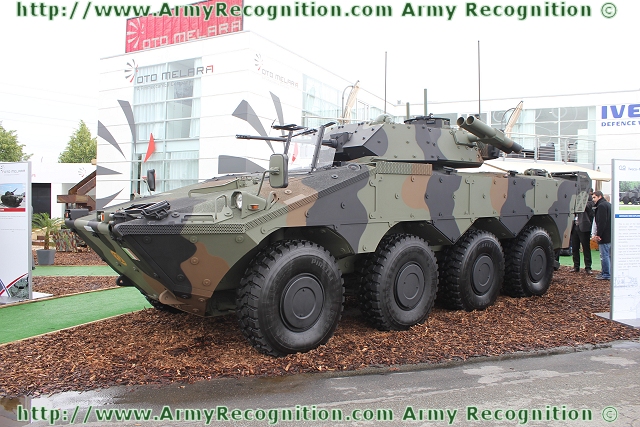 Centauro_VBM_Freccia_Explorer_Iveco_Oto_Melara_Italian_defence_industry_Eurosatory_2012_001.jpg