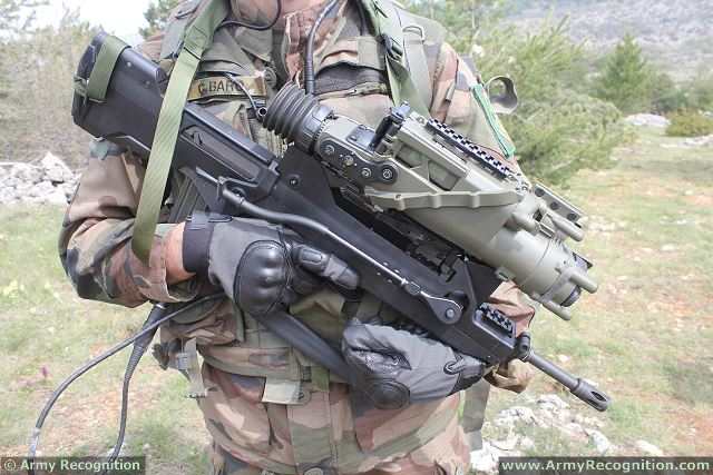 FELIN_SAGEM_future_infantry_soldier_system_Fantassins_Equipements_LIaison_Integres_France_French_army_026.jpg