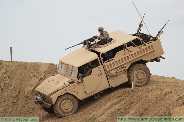 Sherpa_light_SF_Special_Forces_4x4_armoured_vehicle_Renault_Trucks_Defense_France_French_defense_industry_640_001.jpg