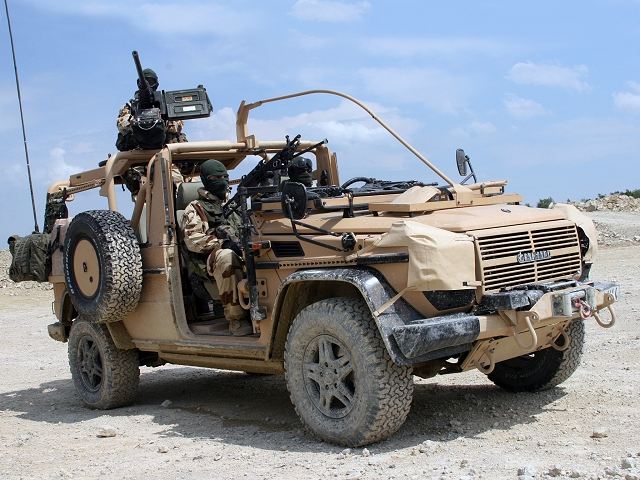 VPS-Panhard_light_4x4_Special_Force_patrol_vehicle_France_French_army_defence_industry_military_technology_640_001.jpg