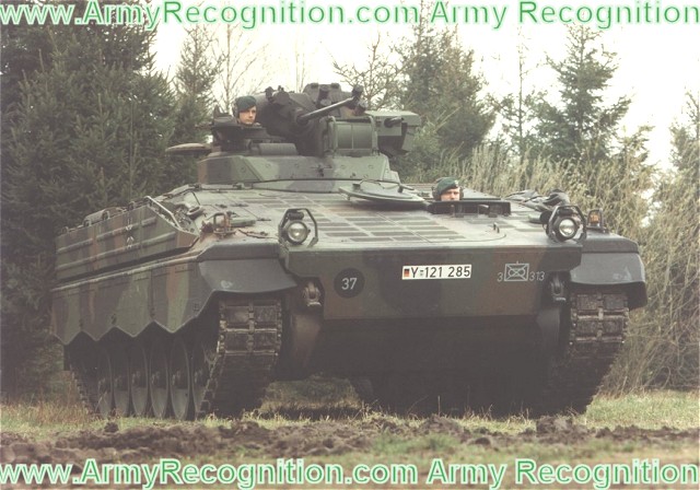Marder_1_tracked_armoured_infantry_fighting_combat_vehicle_German_Army_Germany_640.jpg