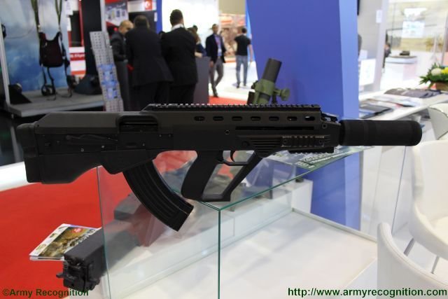 Ukraine_made_Malyuk_assault_rifle_makes_first_public_appearance_at_ADEX_2016_640_001.jpg